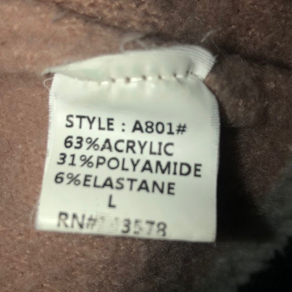 Hot & Delicious sweater, size L - Picture 4 of 4